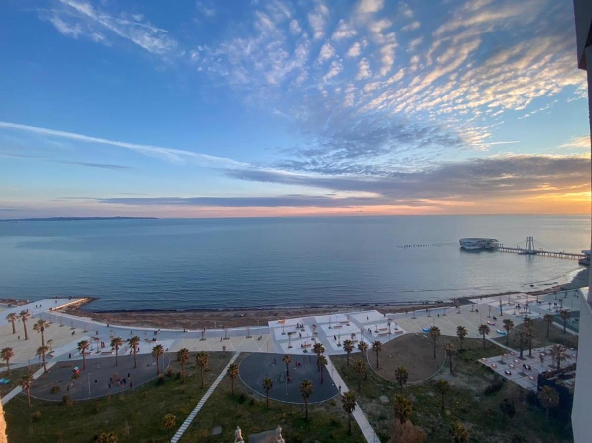 Sky & Sea View Luxury Apartments Дуррес Екстер'єр фото