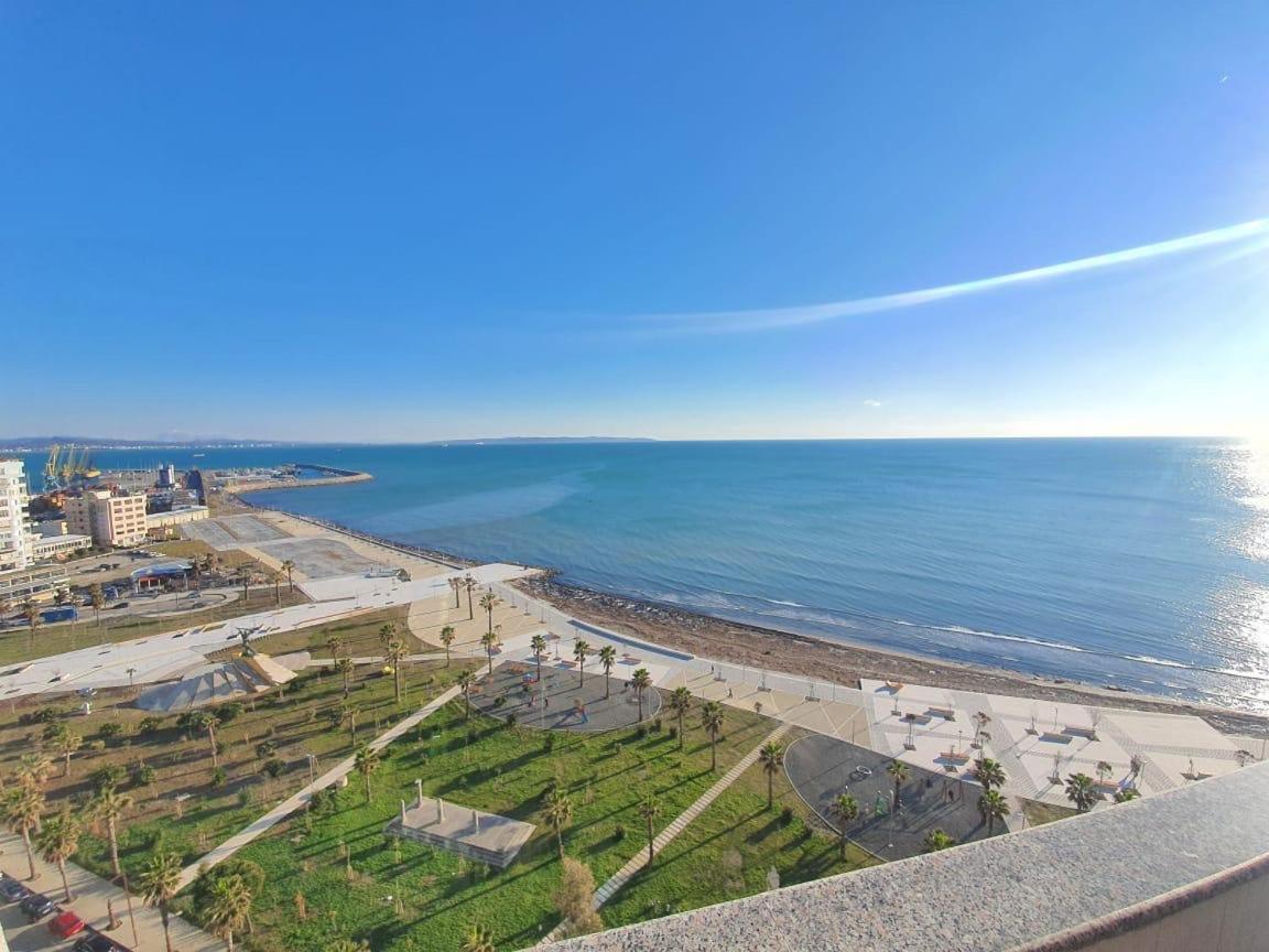 Sky & Sea View Luxury Apartments Дуррес Екстер'єр фото