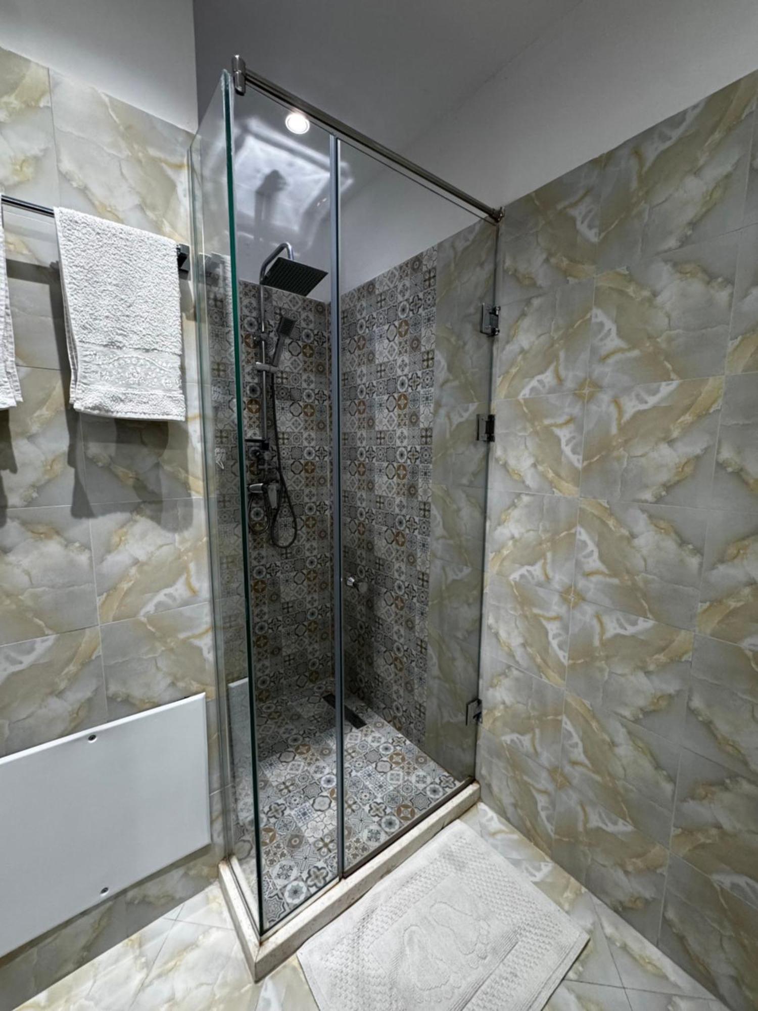 Sky & Sea View Luxury Apartments Дуррес Екстер'єр фото