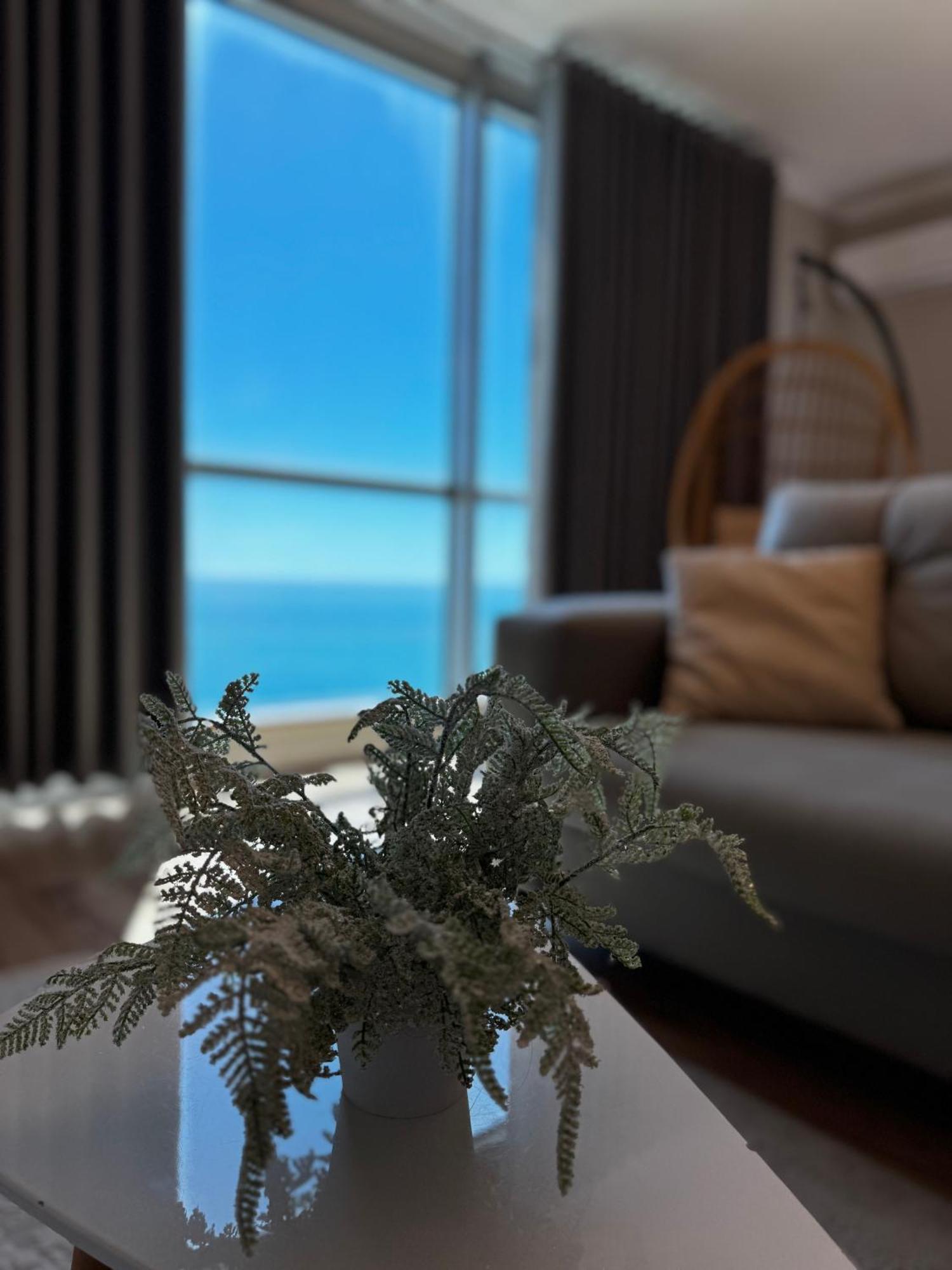 Sky & Sea View Luxury Apartments Дуррес Екстер'єр фото