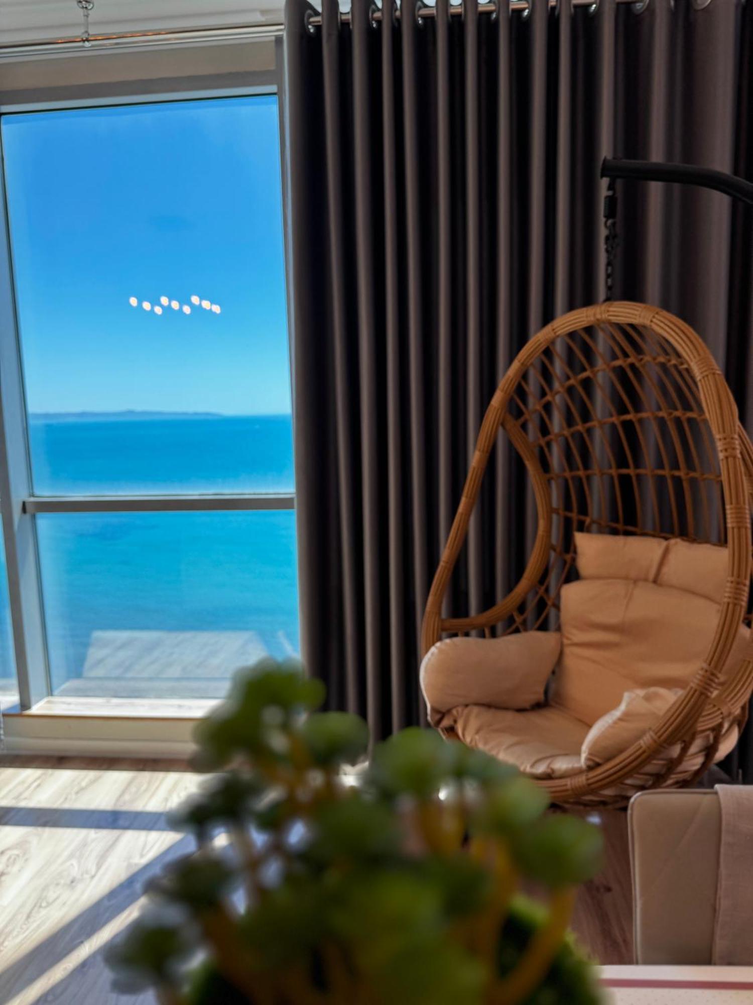 Sky & Sea View Luxury Apartments Дуррес Екстер'єр фото