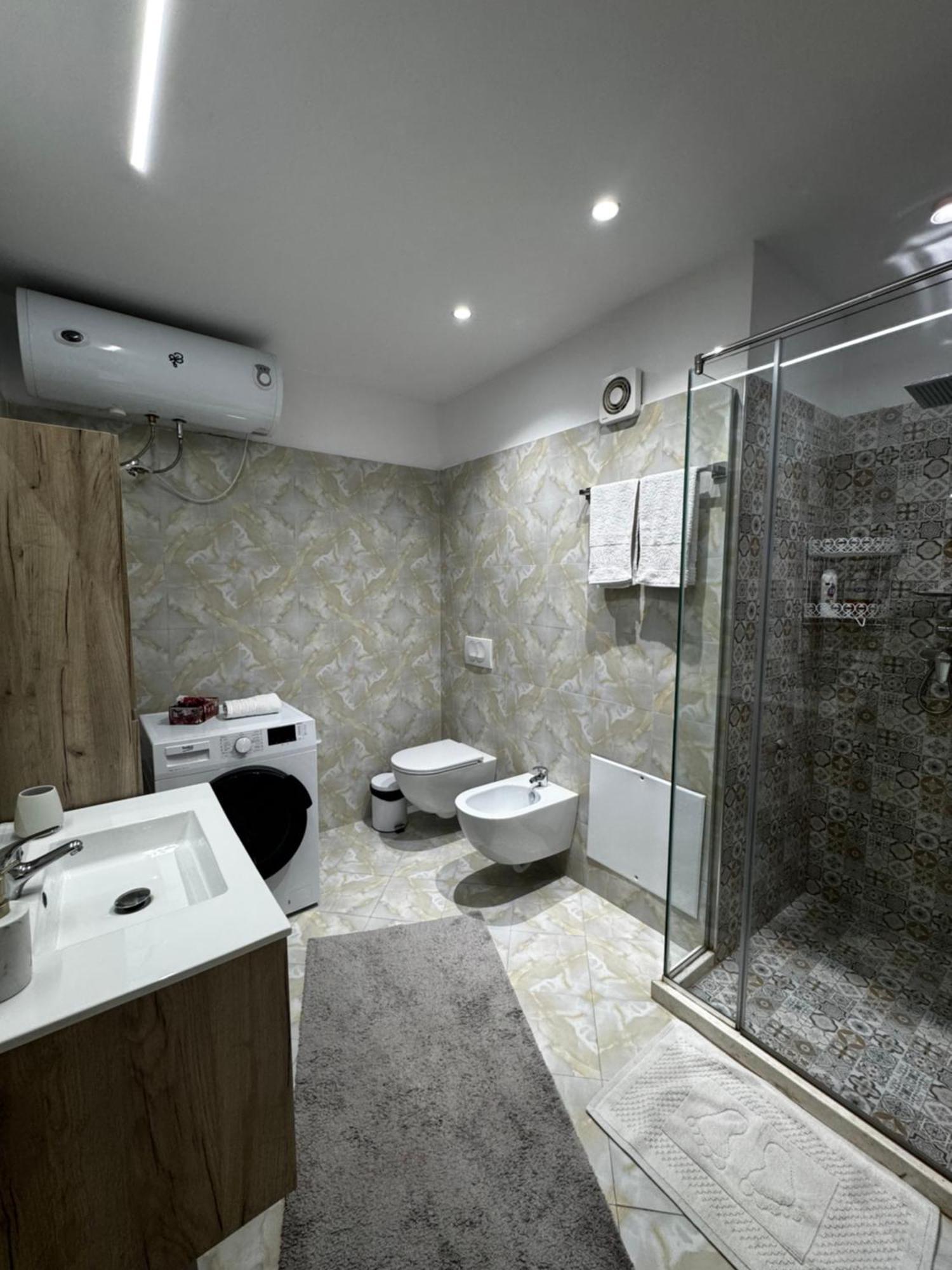 Sky & Sea View Luxury Apartments Дуррес Екстер'єр фото