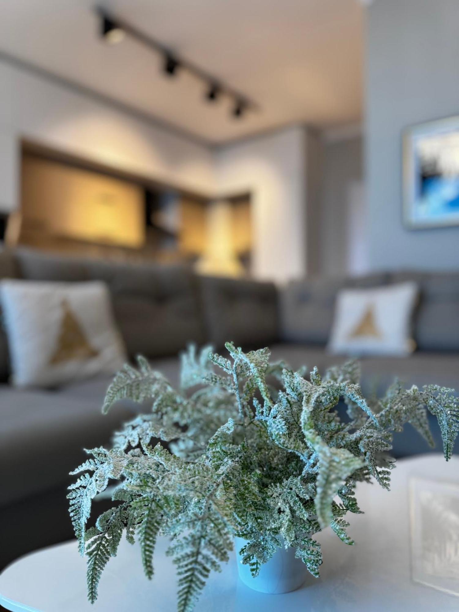 Sky & Sea View Luxury Apartments Дуррес Екстер'єр фото
