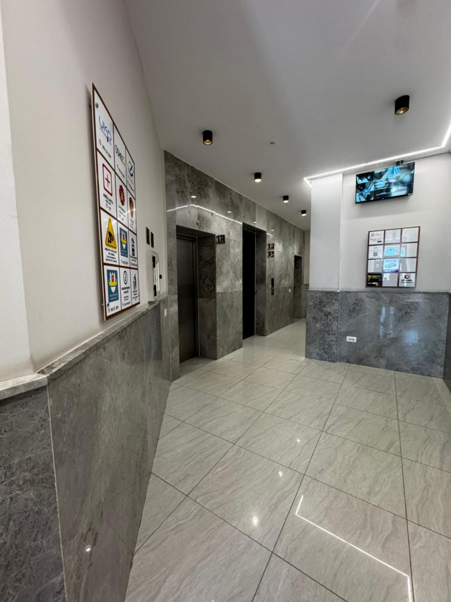 Sky & Sea View Luxury Apartments Дуррес Екстер'єр фото